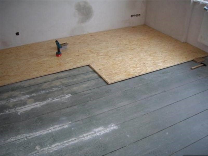 Выравнивание бетонного и деревянного пола с помощью стяжек и плит OSB