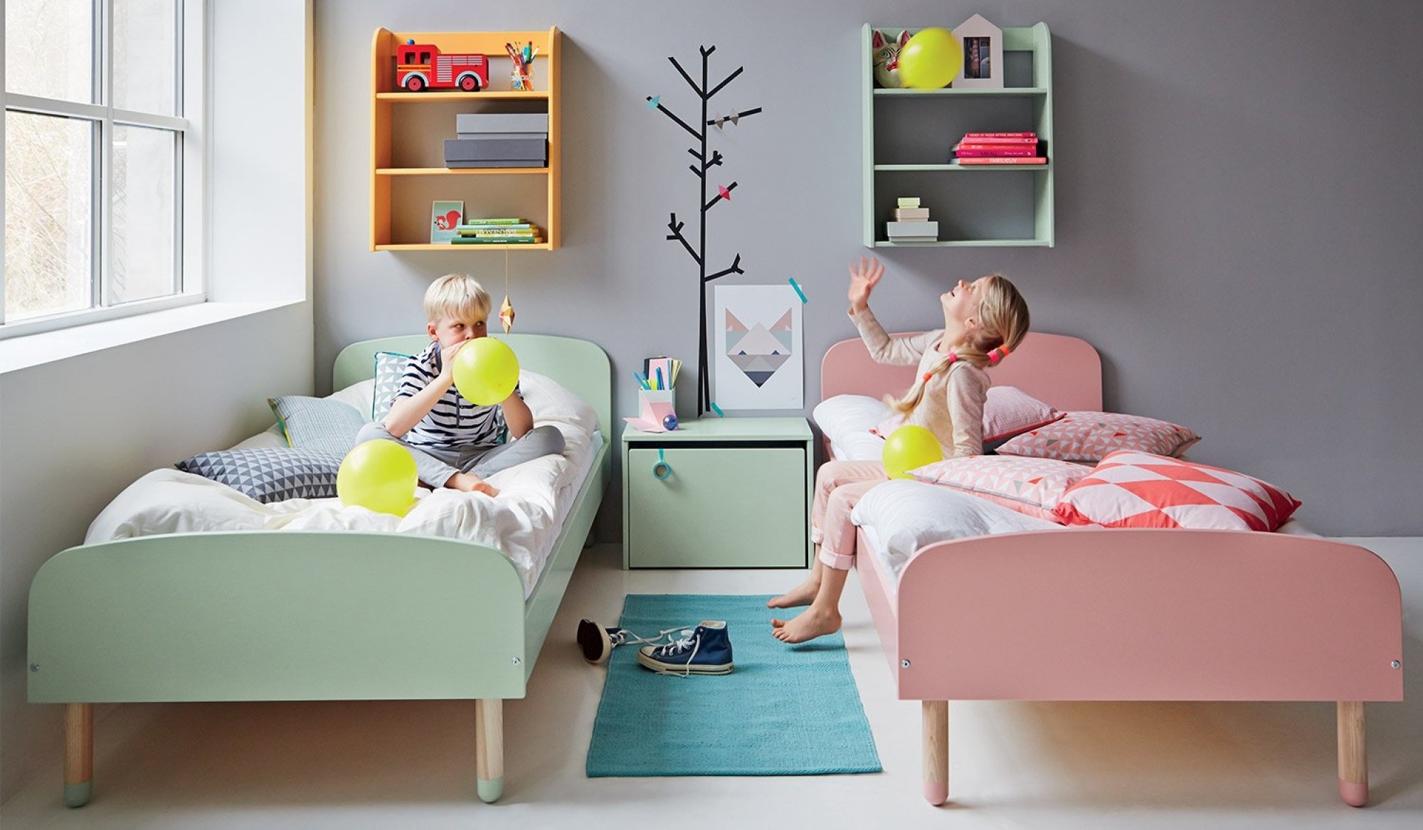 детская комната для двоих детей разного возраста
